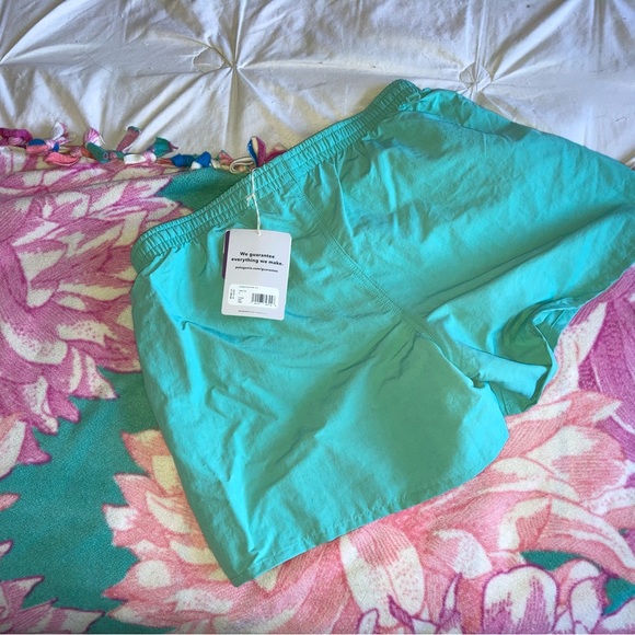 Women’s Patagonia 5” Baggies - Picture 2 of 2